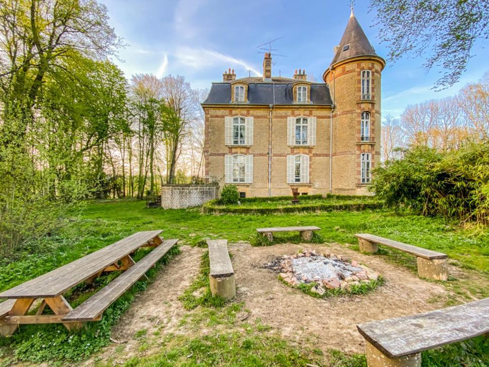 Private Castle With Park - Chateau Guillermo La Moncelle Exteriör bild