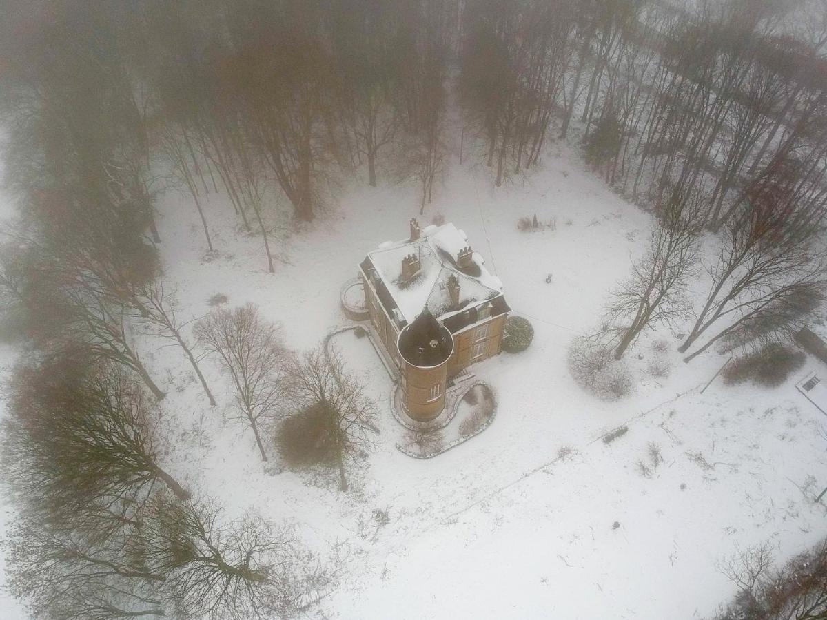 Private Castle With Park - Chateau Guillermo La Moncelle Exteriör bild